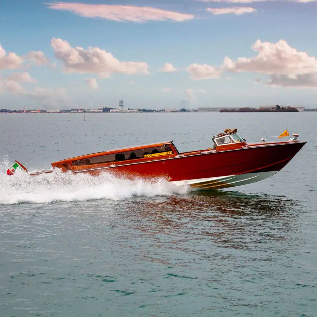 taxi acqueo Garage san marco venezia parcheggio auto a venezia