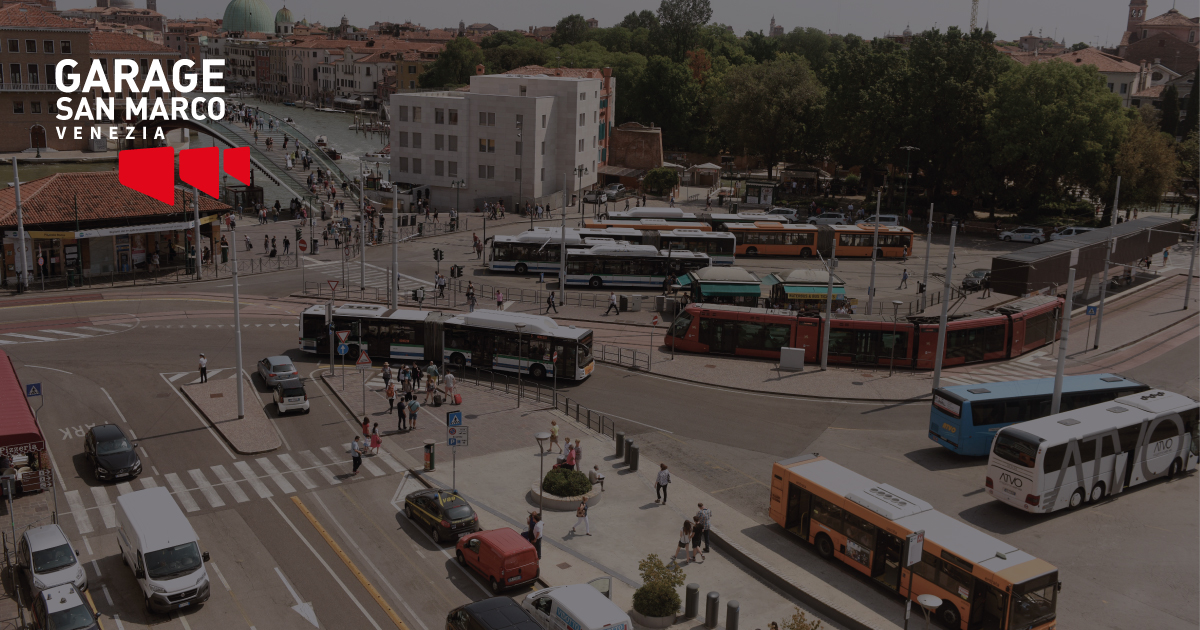 Homepage 9 Coches en Venecia: por qué no circulan y la historia de Piazzale Roma